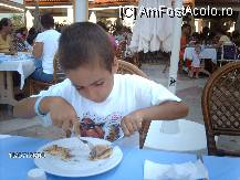 [P12] Cat priveste masa, cel mai important e ca am avut 'placintele' cu care ne obisnuisem - unii dintre noi :) - in Antalya » foto by tm67bru
 - 
<span class="allrVoted glyphicon glyphicon-heart hidden" id="av12000"></span>
<a class="m-l-10 hidden" id="sv12000" onclick="voting_Foto_DelVot(,12000,1618)" role="button">șterge vot <span class="glyphicon glyphicon-remove"></span></a>
<a id="v912000" class=" c-red"  onclick="voting_Foto_SetVot(12000)" role="button"><span class="glyphicon glyphicon-heart-empty"></span> <b>LIKE</b> = Votează poza</a> <img class="hidden"  id="f12000W9" src="/imagini/loader.gif" border="0" /><span class="AjErrMes hidden" id="e12000ErM"></span>