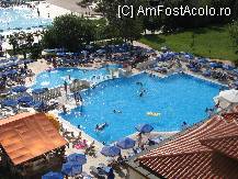 [P09] piscina Royal Marina vazuta din balcon. Un 'etaj' mai jos se gaseste piscina de copii » foto by molko*
 - 
<span class="allrVoted glyphicon glyphicon-heart hidden" id="av33069"></span>
<a class="m-l-10 hidden" id="sv33069" onclick="voting_Foto_DelVot(,33069,1618)" role="button">șterge vot <span class="glyphicon glyphicon-remove"></span></a>
<a id="v933069" class=" c-red"  onclick="voting_Foto_SetVot(33069)" role="button"><span class="glyphicon glyphicon-heart-empty"></span> <b>LIKE</b> = Votează poza</a> <img class="hidden"  id="f33069W9" src="/imagini/loader.gif" border="0" /><span class="AjErrMes hidden" id="e33069ErM"></span>