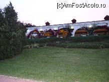 [P08] restaurantul de la Holiday Village » foto by mamimiha*
 - 
<span class="allrVoted glyphicon glyphicon-heart hidden" id="av85122"></span>
<a class="m-l-10 hidden" id="sv85122" onclick="voting_Foto_DelVot(,85122,1618)" role="button">șterge vot <span class="glyphicon glyphicon-remove"></span></a>
<a id="v985122" class=" c-red"  onclick="voting_Foto_SetVot(85122)" role="button"><span class="glyphicon glyphicon-heart-empty"></span> <b>LIKE</b> = Votează poza</a> <img class="hidden"  id="f85122W9" src="/imagini/loader.gif" border="0" /><span class="AjErrMes hidden" id="e85122ErM"></span>