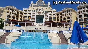[P02] Vedere spre hotel dinspre piscina copilasilor!  » foto by raly
 - 
<span class="allrVoted glyphicon glyphicon-heart hidden" id="av529492"></span>
<a class="m-l-10 hidden" id="sv529492" onclick="voting_Foto_DelVot(,529492,1618)" role="button">șterge vot <span class="glyphicon glyphicon-remove"></span></a>
<a id="v9529492" class=" c-red"  onclick="voting_Foto_SetVot(529492)" role="button"><span class="glyphicon glyphicon-heart-empty"></span> <b>LIKE</b> = Votează poza</a> <img class="hidden"  id="f529492W9" src="/imagini/loader.gif" border="0" /><span class="AjErrMes hidden" id="e529492ErM"></span>