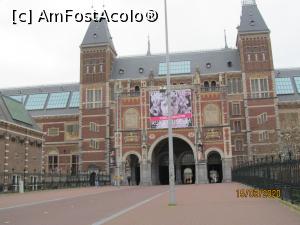 [P17] Rijksmuseum intrarea.  » foto by melena
 - 
<span class="allrVoted glyphicon glyphicon-heart hidden" id="av1152762"></span>
<a class="m-l-10 hidden" id="sv1152762" onclick="voting_Foto_DelVot(,1152762,1639)" role="button">șterge vot <span class="glyphicon glyphicon-remove"></span></a>
<a id="v91152762" class=" c-red"  onclick="voting_Foto_SetVot(1152762)" role="button"><span class="glyphicon glyphicon-heart-empty"></span> <b>LIKE</b> = Votează poza</a> <img class="hidden"  id="f1152762W9" src="/imagini/loader.gif" border="0" /><span class="AjErrMes hidden" id="e1152762ErM"></span>
