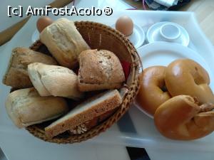 [P17] Cosul cu chifle si alaturi cornuri cu gem si nuca, toate calde » foto by ilee
 - 
<span class="allrVoted glyphicon glyphicon-heart hidden" id="av1136506"></span>
<a class="m-l-10 hidden" id="sv1136506" onclick="voting_Foto_DelVot(,1136506,1664)" role="button">șterge vot <span class="glyphicon glyphicon-remove"></span></a>
<a id="v91136506" class=" c-red"  onclick="voting_Foto_SetVot(1136506)" role="button"><span class="glyphicon glyphicon-heart-empty"></span> <b>LIKE</b> = Votează poza</a> <img class="hidden"  id="f1136506W9" src="/imagini/loader.gif" border="0" /><span class="AjErrMes hidden" id="e1136506ErM"></span>