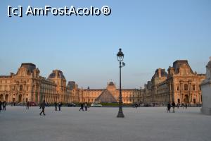 [P10] Palatul regal (in mijloc piramida)  » foto by AZE
 - 
<span class="allrVoted glyphicon glyphicon-heart hidden" id="av849976"></span>
<a class="m-l-10 hidden" id="sv849976" onclick="voting_Foto_DelVot(,849976,1684)" role="button">șterge vot <span class="glyphicon glyphicon-remove"></span></a>
<a id="v9849976" class=" c-red"  onclick="voting_Foto_SetVot(849976)" role="button"><span class="glyphicon glyphicon-heart-empty"></span> <b>LIKE</b> = Votează poza</a> <img class="hidden"  id="f849976W9" src="/imagini/loader.gif" border="0" /><span class="AjErrMes hidden" id="e849976ErM"></span>