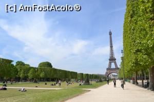 [P03] Champs de Mars » foto by AZE
 - 
<span class="allrVoted glyphicon glyphicon-heart hidden" id="av893383"></span>
<a class="m-l-10 hidden" id="sv893383" onclick="voting_Foto_DelVot(,893383,1684)" role="button">șterge vot <span class="glyphicon glyphicon-remove"></span></a>
<a id="v9893383" class=" c-red"  onclick="voting_Foto_SetVot(893383)" role="button"><span class="glyphicon glyphicon-heart-empty"></span> <b>LIKE</b> = Votează poza</a> <img class="hidden"  id="f893383W9" src="/imagini/loader.gif" border="0" /><span class="AjErrMes hidden" id="e893383ErM"></span>