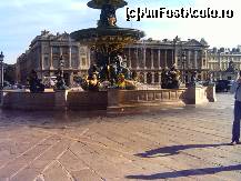 [P07] Fantana din Place de la Concorde. » foto by ghitoca001
 - 
<span class="allrVoted glyphicon glyphicon-heart hidden" id="av54330"></span>
<a class="m-l-10 hidden" id="sv54330" onclick="voting_Foto_DelVot(,54330,1684)" role="button">șterge vot <span class="glyphicon glyphicon-remove"></span></a>
<a id="v954330" class=" c-red"  onclick="voting_Foto_SetVot(54330)" role="button"><span class="glyphicon glyphicon-heart-empty"></span> <b>LIKE</b> = Votează poza</a> <img class="hidden"  id="f54330W9" src="/imagini/loader.gif" border="0" /><span class="AjErrMes hidden" id="e54330ErM"></span>
