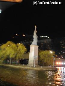 [P06] statuia libertatii-replica a celei din SUA » foto by cosminp
 - 
<span class="allrVoted glyphicon glyphicon-heart hidden" id="av39452"></span>
<a class="m-l-10 hidden" id="sv39452" onclick="voting_Foto_DelVot(,39452,1684)" role="button">șterge vot <span class="glyphicon glyphicon-remove"></span></a>
<a id="v939452" class=" c-red"  onclick="voting_Foto_SetVot(39452)" role="button"><span class="glyphicon glyphicon-heart-empty"></span> <b>LIKE</b> = Votează poza</a> <img class="hidden"  id="f39452W9" src="/imagini/loader.gif" border="0" /><span class="AjErrMes hidden" id="e39452ErM"></span>