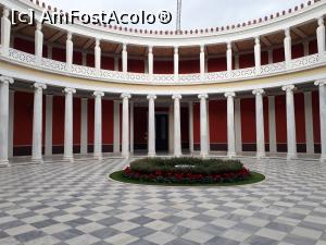 [P36] Zappeion, curtea interioară.  » foto by Aurici
 - 
<span class="allrVoted glyphicon glyphicon-heart hidden" id="av1064285"></span>
<a class="m-l-10 hidden" id="sv1064285" onclick="voting_Foto_DelVot(,1064285,1710)" role="button">șterge vot <span class="glyphicon glyphicon-remove"></span></a>
<a id="v91064285" class=" c-red"  onclick="voting_Foto_SetVot(1064285)" role="button"><span class="glyphicon glyphicon-heart-empty"></span> <b>LIKE</b> = Votează poza</a> <img class="hidden"  id="f1064285W9" src="/imagini/loader.gif" border="0" /><span class="AjErrMes hidden" id="e1064285ErM"></span>