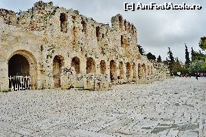 [P15] Teatrul Herod Atticus. Vedere din afară de la baza amfiteatrului.  » foto by Ioan Raita
 - 
<span class="allrVoted glyphicon glyphicon-heart hidden" id="av609684"></span>
<a class="m-l-10 hidden" id="sv609684" onclick="voting_Foto_DelVot(,609684,1710)" role="button">șterge vot <span class="glyphicon glyphicon-remove"></span></a>
<a id="v9609684" class=" c-red"  onclick="voting_Foto_SetVot(609684)" role="button"><span class="glyphicon glyphicon-heart-empty"></span> <b>LIKE</b> = Votează poza</a> <img class="hidden"  id="f609684W9" src="/imagini/loader.gif" border="0" /><span class="AjErrMes hidden" id="e609684ErM"></span>