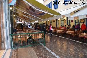 [P08] Taverna O Thanasis. Se ajunge imediat din Piața Monastiraki. » foto by Ioan Raita
 - 
<span class="allrVoted glyphicon glyphicon-heart hidden" id="av609533"></span>
<a class="m-l-10 hidden" id="sv609533" onclick="voting_Foto_DelVot(,609533,1710)" role="button">șterge vot <span class="glyphicon glyphicon-remove"></span></a>
<a id="v9609533" class=" c-red"  onclick="voting_Foto_SetVot(609533)" role="button"><span class="glyphicon glyphicon-heart-empty"></span> <b>LIKE</b> = Votează poza</a> <img class="hidden"  id="f609533W9" src="/imagini/loader.gif" border="0" /><span class="AjErrMes hidden" id="e609533ErM"></span>