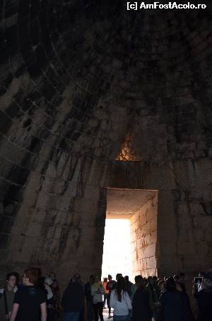 [P26] Interiorul Tumulului.  » foto by Ioan Raita
 - 
<span class="allrVoted glyphicon glyphicon-heart hidden" id="av611721"></span>
<a class="m-l-10 hidden" id="sv611721" onclick="voting_Foto_DelVot(,611721,1710)" role="button">șterge vot <span class="glyphicon glyphicon-remove"></span></a>
<a id="v9611721" class=" c-red"  onclick="voting_Foto_SetVot(611721)" role="button"><span class="glyphicon glyphicon-heart-empty"></span> <b>LIKE</b> = Votează poza</a> <img class="hidden"  id="f611721W9" src="/imagini/loader.gif" border="0" /><span class="AjErrMes hidden" id="e611721ErM"></span>