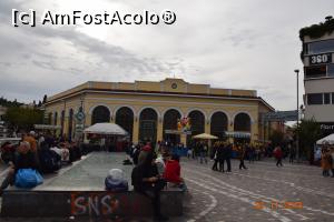 [P15] Piața Monastiraki și clădirea stației de mtrou.  » foto by Ioan Raita
 - 
<span class="allrVoted glyphicon glyphicon-heart hidden" id="av1043750"></span>
<a class="m-l-10 hidden" id="sv1043750" onclick="voting_Foto_DelVot(,1043750,1710)" role="button">șterge vot <span class="glyphicon glyphicon-remove"></span></a>
<a id="v91043750" class=" c-red"  onclick="voting_Foto_SetVot(1043750)" role="button"><span class="glyphicon glyphicon-heart-empty"></span> <b>LIKE</b> = Votează poza</a> <img class="hidden"  id="f1043750W9" src="/imagini/loader.gif" border="0" /><span class="AjErrMes hidden" id="e1043750ErM"></span>
