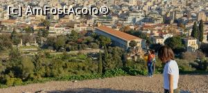 [P39] Belvedere de pe Areopagus. Vedere aeriana a Muzeului Stoa lui Attalus si Agora Antica. In imagine apare si Biserica Sf. Apostoli din Solakis. » foto by ovidiuyepi
 - 
<span class="allrVoted glyphicon glyphicon-heart hidden" id="av1280329"></span>
<a class="m-l-10 hidden" id="sv1280329" onclick="voting_Foto_DelVot(,1280329,1710)" role="button">șterge vot <span class="glyphicon glyphicon-remove"></span></a>
<a id="v91280329" class=" c-red"  onclick="voting_Foto_SetVot(1280329)" role="button"><span class="glyphicon glyphicon-heart-empty"></span> <b>LIKE</b> = Votează poza</a> <img class="hidden"  id="f1280329W9" src="/imagini/loader.gif" border="0" /><span class="AjErrMes hidden" id="e1280329ErM"></span>