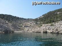 [P10] Ruine de pe insula Grgur » foto by Cristo
 - 
<span class="allrVoted glyphicon glyphicon-heart hidden" id="av252439"></span>
<a class="m-l-10 hidden" id="sv252439" onclick="voting_Foto_DelVot(,252439,1711)" role="button">șterge vot <span class="glyphicon glyphicon-remove"></span></a>
<a id="v9252439" class=" c-red"  onclick="voting_Foto_SetVot(252439)" role="button"><span class="glyphicon glyphicon-heart-empty"></span> <b>LIKE</b> = Votează poza</a> <img class="hidden"  id="f252439W9" src="/imagini/loader.gif" border="0" /><span class="AjErrMes hidden" id="e252439ErM"></span>