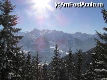 [P03] Peste vale se vede muntele Kitzsteihorn (sau cam asa ceva) pe care schiaza cei din Kaprun. » foto by vini
 - 
<span class="allrVoted glyphicon glyphicon-heart hidden" id="av39661"></span>
<a class="m-l-10 hidden" id="sv39661" onclick="voting_Foto_DelVot(,39661,1733)" role="button">șterge vot <span class="glyphicon glyphicon-remove"></span></a>
<a id="v939661" class=" c-red"  onclick="voting_Foto_SetVot(39661)" role="button"><span class="glyphicon glyphicon-heart-empty"></span> <b>LIKE</b> = Votează poza</a> <img class="hidden"  id="f39661W9" src="/imagini/loader.gif" border="0" /><span class="AjErrMes hidden" id="e39661ErM"></span>