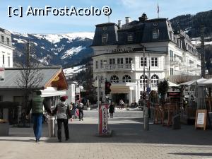 [P10] Prin centrul Zell am See - Hotelul Grand » foto by Mika
 - 
<span class="allrVoted glyphicon glyphicon-heart hidden" id="av1156624"></span>
<a class="m-l-10 hidden" id="sv1156624" onclick="voting_Foto_DelVot(,1156624,1733)" role="button">șterge vot <span class="glyphicon glyphicon-remove"></span></a>
<a id="v91156624" class=" c-red"  onclick="voting_Foto_SetVot(1156624)" role="button"><span class="glyphicon glyphicon-heart-empty"></span> <b>LIKE</b> = Votează poza</a> <img class="hidden"  id="f1156624W9" src="/imagini/loader.gif" border="0" /><span class="AjErrMes hidden" id="e1156624ErM"></span>