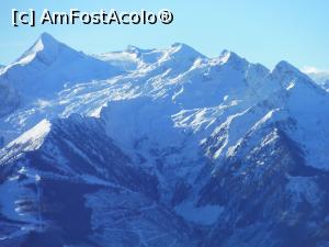 [P07] De pe Schmitten se vede Kitzsteinhorn si partiile de pe acesta.  » foto by icristis
 - 
<span class="allrVoted glyphicon glyphicon-heart hidden" id="av717792"></span>
<a class="m-l-10 hidden" id="sv717792" onclick="voting_Foto_DelVot(,717792,1733)" role="button">șterge vot <span class="glyphicon glyphicon-remove"></span></a>
<a id="v9717792" class=" c-red"  onclick="voting_Foto_SetVot(717792)" role="button"><span class="glyphicon glyphicon-heart-empty"></span> <b>LIKE</b> = Votează poza</a> <img class="hidden"  id="f717792W9" src="/imagini/loader.gif" border="0" /><span class="AjErrMes hidden" id="e717792ErM"></span>