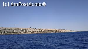 [P30] hotelul vazut din largul marii » foto by elenaadina
 - 
<span class="allrVoted glyphicon glyphicon-heart hidden" id="av1118019"></span>
<a class="m-l-10 hidden" id="sv1118019" onclick="voting_Foto_DelVot(,1118019,1745)" role="button">șterge vot <span class="glyphicon glyphicon-remove"></span></a>
<a id="v91118019" class=" c-red"  onclick="voting_Foto_SetVot(1118019)" role="button"><span class="glyphicon glyphicon-heart-empty"></span> <b>LIKE</b> = Votează poza</a> <img class="hidden"  id="f1118019W9" src="/imagini/loader.gif" border="0" /><span class="AjErrMes hidden" id="e1118019ErM"></span>