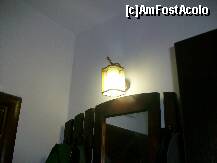 [P11] Aceeasi atentie pentru detalii si in camera: lampa din hol, deasupra cuierului. » foto by myosothis
 - 
<span class="allrVoted glyphicon glyphicon-heart hidden" id="av149659"></span>
<a class="m-l-10 hidden" id="sv149659" onclick="voting_Foto_DelVot(,149659,1755)" role="button">șterge vot <span class="glyphicon glyphicon-remove"></span></a>
<a id="v9149659" class=" c-red"  onclick="voting_Foto_SetVot(149659)" role="button"><span class="glyphicon glyphicon-heart-empty"></span> <b>LIKE</b> = Votează poza</a> <img class="hidden"  id="f149659W9" src="/imagini/loader.gif" border="0" /><span class="AjErrMes hidden" id="e149659ErM"></span>