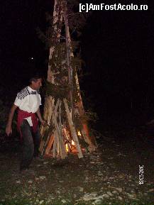 [P14] Nea Nicu fochistul care se chinuia sa porneasca focul de tabara » foto by Valentina69
 - 
<span class="allrVoted glyphicon glyphicon-heart hidden" id="av77651"></span>
<a class="m-l-10 hidden" id="sv77651" onclick="voting_Foto_DelVot(,77651,1755)" role="button">șterge vot <span class="glyphicon glyphicon-remove"></span></a>
<a id="v977651" class=" c-red"  onclick="voting_Foto_SetVot(77651)" role="button"><span class="glyphicon glyphicon-heart-empty"></span> <b>LIKE</b> = Votează poza</a> <img class="hidden"  id="f77651W9" src="/imagini/loader.gif" border="0" /><span class="AjErrMes hidden" id="e77651ErM"></span>
