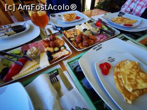 [P10] Micul dejun. Foarte mult pentru 2 adulți si un copil » foto by pepsi70ro
 - 
<span class="allrVoted glyphicon glyphicon-heart hidden" id="av1197931"></span>
<a class="m-l-10 hidden" id="sv1197931" onclick="voting_Foto_DelVot(,1197931,1755)" role="button">șterge vot <span class="glyphicon glyphicon-remove"></span></a>
<a id="v91197931" class=" c-red"  onclick="voting_Foto_SetVot(1197931)" role="button"><span class="glyphicon glyphicon-heart-empty"></span> <b>LIKE</b> = Votează poza</a> <img class="hidden"  id="f1197931W9" src="/imagini/loader.gif" border="0" /><span class="AjErrMes hidden" id="e1197931ErM"></span>