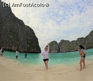 [P04] Si iata-ne ajunsi, Hello MAYA BAY ! » foto by elenaadina
 - 
<span class="allrVoted glyphicon glyphicon-heart hidden" id="av1353253"></span>
<a class="m-l-10 hidden" id="sv1353253" onclick="voting_Foto_DelVot(,1353253,1769)" role="button">șterge vot <span class="glyphicon glyphicon-remove"></span></a>
<a id="v91353253" class=" c-red"  onclick="voting_Foto_SetVot(1353253)" role="button"><span class="glyphicon glyphicon-heart-empty"></span> <b>LIKE</b> = Votează poza</a> <img class="hidden"  id="f1353253W9" src="/imagini/loader.gif" border="0" /><span class="AjErrMes hidden" id="e1353253ErM"></span>