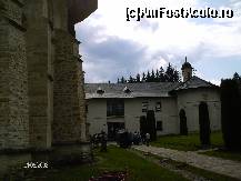 [P08] Manastirea Putna - in fata muzeul dedicat lui Stefan cel Mare » foto by Valentina69
 - 
<span class="allrVoted glyphicon glyphicon-heart hidden" id="av46827"></span>
<a class="m-l-10 hidden" id="sv46827" onclick="voting_Foto_DelVot(,46827,1781)" role="button">șterge vot <span class="glyphicon glyphicon-remove"></span></a>
<a id="v946827" class=" c-red"  onclick="voting_Foto_SetVot(46827)" role="button"><span class="glyphicon glyphicon-heart-empty"></span> <b>LIKE</b> = Votează poza</a> <img class="hidden"  id="f46827W9" src="/imagini/loader.gif" border="0" /><span class="AjErrMes hidden" id="e46827ErM"></span>
