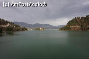 [P04] Lacul Colibita vazut de pe baraj » foto by fra
 - 
<span class="allrVoted glyphicon glyphicon-heart hidden" id="av730253"></span>
<a class="m-l-10 hidden" id="sv730253" onclick="voting_Foto_DelVot(,730253,1782)" role="button">șterge vot <span class="glyphicon glyphicon-remove"></span></a>
<a id="v9730253" class=" c-red"  onclick="voting_Foto_SetVot(730253)" role="button"><span class="glyphicon glyphicon-heart-empty"></span> <b>LIKE</b> = Votează poza</a> <img class="hidden"  id="f730253W9" src="/imagini/loader.gif" border="0" /><span class="AjErrMes hidden" id="e730253ErM"></span>