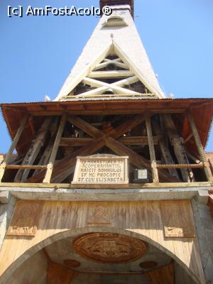 [P10] Privit din apropiere, turnul-clopotniță pare că nu se mai termină.  » foto by Floryn81
 - 
<span class="allrVoted glyphicon glyphicon-heart hidden" id="av757546"></span>
<a class="m-l-10 hidden" id="sv757546" onclick="voting_Foto_DelVot(,757546,1782)" role="button">șterge vot <span class="glyphicon glyphicon-remove"></span></a>
<a id="v9757546" class=" c-red"  onclick="voting_Foto_SetVot(757546)" role="button"><span class="glyphicon glyphicon-heart-empty"></span> <b>LIKE</b> = Votează poza</a> <img class="hidden"  id="f757546W9" src="/imagini/loader.gif" border="0" /><span class="AjErrMes hidden" id="e757546ErM"></span>