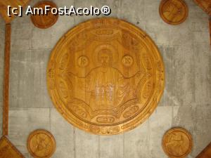 [P12] Sculpturi amplasate în gangul de intrare.  » foto by Floryn81
 - 
<span class="allrVoted glyphicon glyphicon-heart hidden" id="av757548"></span>
<a class="m-l-10 hidden" id="sv757548" onclick="voting_Foto_DelVot(,757548,1782)" role="button">șterge vot <span class="glyphicon glyphicon-remove"></span></a>
<a id="v9757548" class=" c-red"  onclick="voting_Foto_SetVot(757548)" role="button"><span class="glyphicon glyphicon-heart-empty"></span> <b>LIKE</b> = Votează poza</a> <img class="hidden"  id="f757548W9" src="/imagini/loader.gif" border="0" /><span class="AjErrMes hidden" id="e757548ErM"></span>