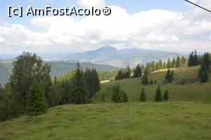 [P11] Vedere panoramică de pe Dealul Negru. Vatra Dornei, jud. Suceava.  » foto by traian.leuca †
 - 
<span class="allrVoted glyphicon glyphicon-heart hidden" id="av1061997"></span>
<a class="m-l-10 hidden" id="sv1061997" onclick="voting_Foto_DelVot(,1061997,1782)" role="button">șterge vot <span class="glyphicon glyphicon-remove"></span></a>
<a id="v91061997" class=" c-red"  onclick="voting_Foto_SetVot(1061997)" role="button"><span class="glyphicon glyphicon-heart-empty"></span> <b>LIKE</b> = Votează poza</a> <img class="hidden"  id="f1061997W9" src="/imagini/loader.gif" border="0" /><span class="AjErrMes hidden" id="e1061997ErM"></span>