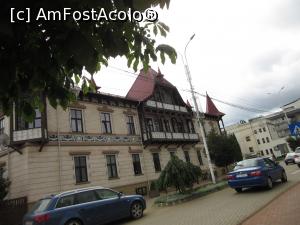 [P25] Hotel de la începutul sec. trecut recent renovat » foto by Michi
 - 
<span class="allrVoted glyphicon glyphicon-heart hidden" id="av1000809"></span>
<a class="m-l-10 hidden" id="sv1000809" onclick="voting_Foto_DelVot(,1000809,1782)" role="button">șterge vot <span class="glyphicon glyphicon-remove"></span></a>
<a id="v91000809" class=" c-red"  onclick="voting_Foto_SetVot(1000809)" role="button"><span class="glyphicon glyphicon-heart-empty"></span> <b>LIKE</b> = Votează poza</a> <img class="hidden"  id="f1000809W9" src="/imagini/loader.gif" border="0" /><span class="AjErrMes hidden" id="e1000809ErM"></span>