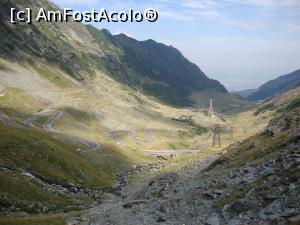 [P20] ”Șarpele” Transfăgărășanului se încolăcește printre stânci, către vârful muntelui.  » foto by Floryn81
 - 
<span class="allrVoted glyphicon glyphicon-heart hidden" id="av719053"></span>
<a class="m-l-10 hidden" id="sv719053" onclick="voting_Foto_DelVot(,719053,1790)" role="button">șterge vot <span class="glyphicon glyphicon-remove"></span></a>
<a id="v9719053" class=" c-red"  onclick="voting_Foto_SetVot(719053)" role="button"><span class="glyphicon glyphicon-heart-empty"></span> <b>LIKE</b> = Votează poza</a> <img class="hidden"  id="f719053W9" src="/imagini/loader.gif" border="0" /><span class="AjErrMes hidden" id="e719053ErM"></span>