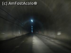 [P12] Am traversat tunelul Capra – Bâlea Lac pentru a ajunge pe partea argeşeană a traseului.  » foto by Floryn81
 - 
<span class="allrVoted glyphicon glyphicon-heart hidden" id="av886304"></span>
<a class="m-l-10 hidden" id="sv886304" onclick="voting_Foto_DelVot(,886304,1790)" role="button">șterge vot <span class="glyphicon glyphicon-remove"></span></a>
<a id="v9886304" class=" c-red"  onclick="voting_Foto_SetVot(886304)" role="button"><span class="glyphicon glyphicon-heart-empty"></span> <b>LIKE</b> = Votează poza</a> <img class="hidden"  id="f886304W9" src="/imagini/loader.gif" border="0" /><span class="AjErrMes hidden" id="e886304ErM"></span>