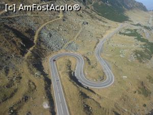[P31] Transfăgărășan - Șerpuirea drumului spre Bâlea Lac. » foto by iulianic
 - 
<span class="allrVoted glyphicon glyphicon-heart hidden" id="av1338796"></span>
<a class="m-l-10 hidden" id="sv1338796" onclick="voting_Foto_DelVot(,1338796,1790)" role="button">șterge vot <span class="glyphicon glyphicon-remove"></span></a>
<a id="v91338796" class=" c-red"  onclick="voting_Foto_SetVot(1338796)" role="button"><span class="glyphicon glyphicon-heart-empty"></span> <b>LIKE</b> = Votează poza</a> <img class="hidden"  id="f1338796W9" src="/imagini/loader.gif" border="0" /><span class="AjErrMes hidden" id="e1338796ErM"></span>