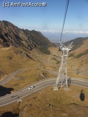 [P34] Transfăgărășan - Șerpuirea drumului spre Bâlea Lac. » foto by iulianic
 - 
<span class="allrVoted glyphicon glyphicon-heart hidden" id="av1338799"></span>
<a class="m-l-10 hidden" id="sv1338799" onclick="voting_Foto_DelVot(,1338799,1790)" role="button">șterge vot <span class="glyphicon glyphicon-remove"></span></a>
<a id="v91338799" class=" c-red"  onclick="voting_Foto_SetVot(1338799)" role="button"><span class="glyphicon glyphicon-heart-empty"></span> <b>LIKE</b> = Votează poza</a> <img class="hidden"  id="f1338799W9" src="/imagini/loader.gif" border="0" /><span class="AjErrMes hidden" id="e1338799ErM"></span>