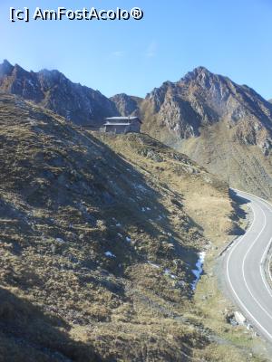 [P36] Transfăgărășan - Șerpuirea drumului spre Bâlea Lac. » foto by iulianic
 - 
<span class="allrVoted glyphicon glyphicon-heart hidden" id="av1338801"></span>
<a class="m-l-10 hidden" id="sv1338801" onclick="voting_Foto_DelVot(,1338801,1790)" role="button">șterge vot <span class="glyphicon glyphicon-remove"></span></a>
<a id="v91338801" class=" c-red"  onclick="voting_Foto_SetVot(1338801)" role="button"><span class="glyphicon glyphicon-heart-empty"></span> <b>LIKE</b> = Votează poza</a> <img class="hidden"  id="f1338801W9" src="/imagini/loader.gif" border="0" /><span class="AjErrMes hidden" id="e1338801ErM"></span>