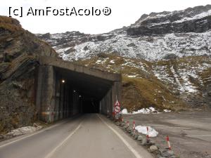 [P51] Transfăgărășan - Pe platoul de la Bâlea Lac, intrarea în tunel. » foto by iulianic
 - 
<span class="allrVoted glyphicon glyphicon-heart hidden" id="av1338816"></span>
<a class="m-l-10 hidden" id="sv1338816" onclick="voting_Foto_DelVot(,1338816,1790)" role="button">șterge vot <span class="glyphicon glyphicon-remove"></span></a>
<a id="v91338816" class=" c-red"  onclick="voting_Foto_SetVot(1338816)" role="button"><span class="glyphicon glyphicon-heart-empty"></span> <b>LIKE</b> = Votează poza</a> <img class="hidden"  id="f1338816W9" src="/imagini/loader.gif" border="0" /><span class="AjErrMes hidden" id="e1338816ErM"></span>