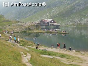 [P10] Transfăgărășan - Lacul Bâlea și vizitatorii de weekend. » foto by iulianic
 - 
<span class="allrVoted glyphicon glyphicon-heart hidden" id="av1382167"></span>
<a class="m-l-10 hidden" id="sv1382167" onclick="voting_Foto_DelVot(,1382167,1790)" role="button">șterge vot <span class="glyphicon glyphicon-remove"></span></a>
<a id="v91382167" class=" c-red"  onclick="voting_Foto_SetVot(1382167)" role="button"><span class="glyphicon glyphicon-heart-empty"></span> <b>LIKE</b> = Votează poza</a> <img class="hidden"  id="f1382167W9" src="/imagini/loader.gif" border="0" /><span class="AjErrMes hidden" id="e1382167ErM"></span>