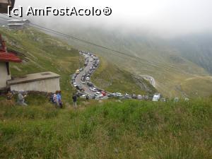 [P13] Transfăgărășan - Șerpuirea gri a drumului în zi de weekend. » foto by iulianic
 - 
<span class="allrVoted glyphicon glyphicon-heart hidden" id="av1382170"></span>
<a class="m-l-10 hidden" id="sv1382170" onclick="voting_Foto_DelVot(,1382170,1790)" role="button">șterge vot <span class="glyphicon glyphicon-remove"></span></a>
<a id="v91382170" class=" c-red"  onclick="voting_Foto_SetVot(1382170)" role="button"><span class="glyphicon glyphicon-heart-empty"></span> <b>LIKE</b> = Votează poza</a> <img class="hidden"  id="f1382170W9" src="/imagini/loader.gif" border="0" /><span class="AjErrMes hidden" id="e1382170ErM"></span>