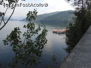 [P03] Transfăgărășan - Lacul Vidraru și debarcaderul. » foto by iulianic
 - 
<span class="allrVoted glyphicon glyphicon-heart hidden" id="av1382160"></span>
<a class="m-l-10 hidden" id="sv1382160" onclick="voting_Foto_DelVot(,1382160,1790)" role="button">șterge vot <span class="glyphicon glyphicon-remove"></span></a>
<a id="v91382160" class=" c-red"  onclick="voting_Foto_SetVot(1382160)" role="button"><span class="glyphicon glyphicon-heart-empty"></span> <b>LIKE</b> = Votează poza</a> <img class="hidden"  id="f1382160W9" src="/imagini/loader.gif" border="0" /><span class="AjErrMes hidden" id="e1382160ErM"></span>