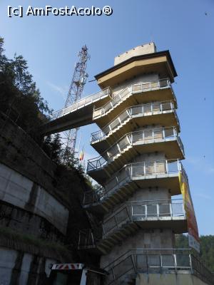 [P04] Transfăgărășan - 375 de trepte de urcat până la Monumentul Electricității. » foto by iulianic
 - 
<span class="allrVoted glyphicon glyphicon-heart hidden" id="av1382161"></span>
<a class="m-l-10 hidden" id="sv1382161" onclick="voting_Foto_DelVot(,1382161,1790)" role="button">șterge vot <span class="glyphicon glyphicon-remove"></span></a>
<a id="v91382161" class=" c-red"  onclick="voting_Foto_SetVot(1382161)" role="button"><span class="glyphicon glyphicon-heart-empty"></span> <b>LIKE</b> = Votează poza</a> <img class="hidden"  id="f1382161W9" src="/imagini/loader.gif" border="0" /><span class="AjErrMes hidden" id="e1382161ErM"></span>