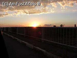 [P01] Răsărit de soare pe drum, spre Curtea de Argeș » foto by Yersinia Pestis
 - 
<span class="allrVoted glyphicon glyphicon-heart hidden" id="av818158"></span>
<a class="m-l-10 hidden" id="sv818158" onclick="voting_Foto_DelVot(,818158,1790)" role="button">șterge vot <span class="glyphicon glyphicon-remove"></span></a>
<a id="v9818158" class=" c-red"  onclick="voting_Foto_SetVot(818158)" role="button"><span class="glyphicon glyphicon-heart-empty"></span> <b>LIKE</b> = Votează poza</a> <img class="hidden"  id="f818158W9" src="/imagini/loader.gif" border="0" /><span class="AjErrMes hidden" id="e818158ErM"></span>