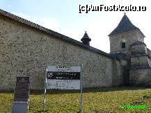 [P04] Indicatoare care atesta ca ne aflam la portile manastiri Sucevita » foto by dannek
 - 
<span class="allrVoted glyphicon glyphicon-heart hidden" id="av166926"></span>
<a class="m-l-10 hidden" id="sv166926" onclick="voting_Foto_DelVot(,166926,1792)" role="button">șterge vot <span class="glyphicon glyphicon-remove"></span></a>
<a id="v9166926" class=" c-red"  onclick="voting_Foto_SetVot(166926)" role="button"><span class="glyphicon glyphicon-heart-empty"></span> <b>LIKE</b> = Votează poza</a> <img class="hidden"  id="f166926W9" src="/imagini/loader.gif" border="0" /><span class="AjErrMes hidden" id="e166926ErM"></span>