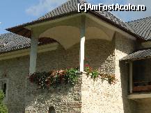 [P16] flori minunate la balcoanele si ferestrele chiliilor, cand nu scuturau covoare in capul turistilor maicutele le ingrijeau foarte bine » foto by valimi
 - 
<span class="allrVoted glyphicon glyphicon-heart hidden" id="av147505"></span>
<a class="m-l-10 hidden" id="sv147505" onclick="voting_Foto_DelVot(,147505,1792)" role="button">șterge vot <span class="glyphicon glyphicon-remove"></span></a>
<a id="v9147505" class=" c-red"  onclick="voting_Foto_SetVot(147505)" role="button"><span class="glyphicon glyphicon-heart-empty"></span> <b>LIKE</b> = Votează poza</a> <img class="hidden"  id="f147505W9" src="/imagini/loader.gif" border="0" /><span class="AjErrMes hidden" id="e147505ErM"></span>