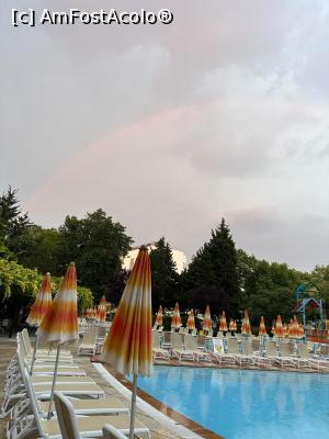 [P16] Curcubeu de la piscina » foto by crismcl313
 - 
<span class="allrVoted glyphicon glyphicon-heart hidden" id="av1376036"></span>
<a class="m-l-10 hidden" id="sv1376036" onclick="voting_Foto_DelVot(,1376036,1831)" role="button">șterge vot <span class="glyphicon glyphicon-remove"></span></a>
<a id="v91376036" class=" c-red"  onclick="voting_Foto_SetVot(1376036)" role="button"><span class="glyphicon glyphicon-heart-empty"></span> <b>LIKE</b> = Votează poza</a> <img class="hidden"  id="f1376036W9" src="/imagini/loader.gif" border="0" /><span class="AjErrMes hidden" id="e1376036ErM"></span>