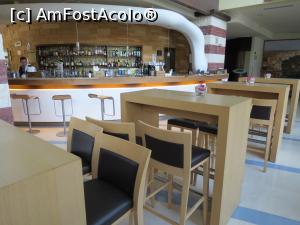 [P11] Lobby Bar » foto by mont
 - 
<span class="allrVoted glyphicon glyphicon-heart hidden" id="av1360360"></span>
<a class="m-l-10 hidden" id="sv1360360" onclick="voting_Foto_DelVot(,1360360,1831)" role="button">șterge vot <span class="glyphicon glyphicon-remove"></span></a>
<a id="v91360360" class=" c-red"  onclick="voting_Foto_SetVot(1360360)" role="button"><span class="glyphicon glyphicon-heart-empty"></span> <b>LIKE</b> = Votează poza</a> <img class="hidden"  id="f1360360W9" src="/imagini/loader.gif" border="0" /><span class="AjErrMes hidden" id="e1360360ErM"></span>