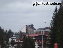 [P01] Casa mare ca un triunghi din 'gavanul' Postavarului (hotel Piatra Mare) » foto by ileanaxperta*
 - 
<span class="allrVoted glyphicon glyphicon-heart hidden" id="av51129"></span>
<a class="m-l-10 hidden" id="sv51129" onclick="voting_Foto_DelVot(,51129,1841)" role="button">șterge vot <span class="glyphicon glyphicon-remove"></span></a>
<a id="v951129" class=" c-red"  onclick="voting_Foto_SetVot(51129)" role="button"><span class="glyphicon glyphicon-heart-empty"></span> <b>LIKE</b> = Votează poza</a> <img class="hidden"  id="f51129W9" src="/imagini/loader.gif" border="0" /><span class="AjErrMes hidden" id="e51129ErM"></span>