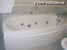 [P23] Cada cu vibro-hidro-masaj utila si confortabila » foto by dananecula*
 - 
<span class="allrVoted glyphicon glyphicon-heart hidden" id="av51939"></span>
<a class="m-l-10 hidden" id="sv51939" onclick="voting_Foto_DelVot(,51939,1841)" role="button">șterge vot <span class="glyphicon glyphicon-remove"></span></a>
<a id="v951939" class=" c-red"  onclick="voting_Foto_SetVot(51939)" role="button"><span class="glyphicon glyphicon-heart-empty"></span> <b>LIKE</b> = Votează poza</a> <img class="hidden"  id="f51939W9" src="/imagini/loader.gif" border="0" /><span class="AjErrMes hidden" id="e51939ErM"></span>