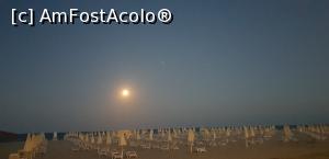 [P05] Luna si plaja. » foto by NELUTU D-tru
 - 
<span class="allrVoted glyphicon glyphicon-heart hidden" id="av1176838"></span>
<a class="m-l-10 hidden" id="sv1176838" onclick="voting_Foto_DelVot(,1176838,1849)" role="button">șterge vot <span class="glyphicon glyphicon-remove"></span></a>
<a id="v91176838" class=" c-red"  onclick="voting_Foto_SetVot(1176838)" role="button"><span class="glyphicon glyphicon-heart-empty"></span> <b>LIKE</b> = Votează poza</a> <img class="hidden"  id="f1176838W9" src="/imagini/loader.gif" border="0" /><span class="AjErrMes hidden" id="e1176838ErM"></span>