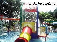 [P01] tobogan la piscina » foto by xdobrex*
 - 
<span class="allrVoted glyphicon glyphicon-heart hidden" id="av9748"></span>
<a class="m-l-10 hidden" id="sv9748" onclick="voting_Foto_DelVot(,9748,1851)" role="button">șterge vot <span class="glyphicon glyphicon-remove"></span></a>
<a id="v99748" class=" c-red"  onclick="voting_Foto_SetVot(9748)" role="button"><span class="glyphicon glyphicon-heart-empty"></span> <b>LIKE</b> = Votează poza</a> <img class="hidden"  id="f9748W9" src="/imagini/loader.gif" border="0" /><span class="AjErrMes hidden" id="e9748ErM"></span>